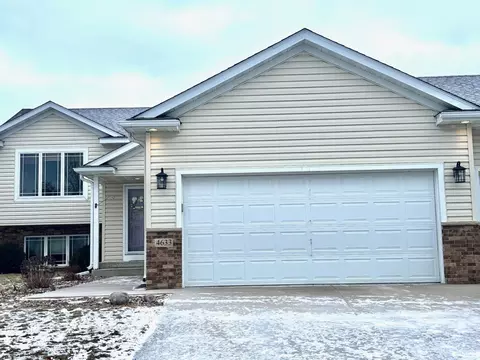 4633 Banff Ln NW, Rochester, MN 55901