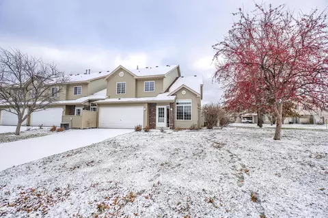 2420 Oakridge Cir, Hudson, WI 54016