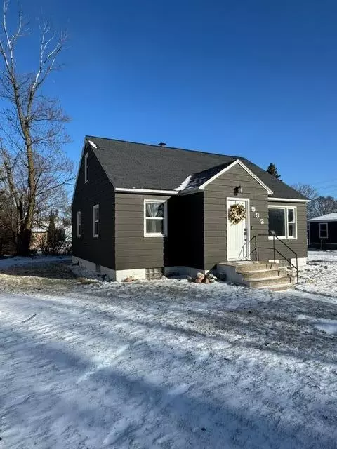 532 4th St SW, Perham, MN 56573 photo 2
