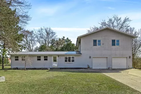320 Gordon St, Black River Falls, WI 54615