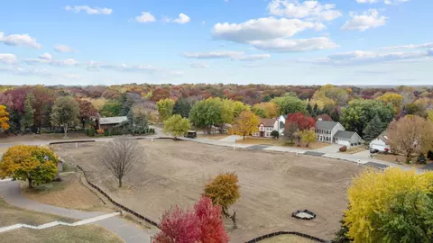 3109 Seminary Dr, New Brighton, MN 55112