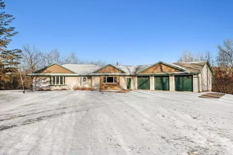 820 Bradley Dr, Hudson, WI 54016