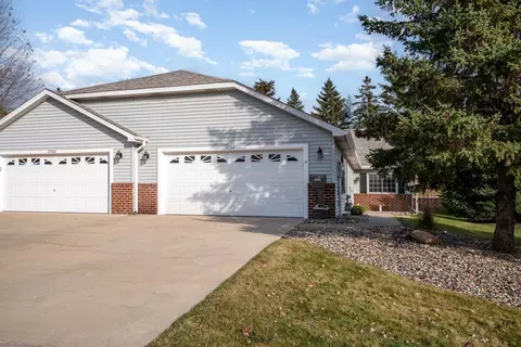 7604 Newbury Rd, Woodbury, MN 55125