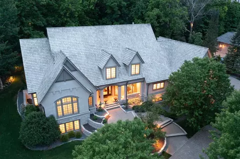 5008 Oak Bend Ln, Edina, MN 55436