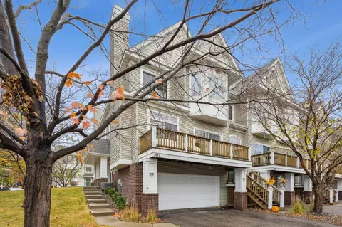 201 Christenson Way NE, Fridley, MN 55432