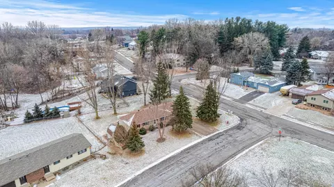 7670 Barbara Ct, Inver Grove Heights, MN 55077