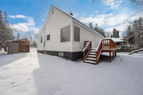 208 Gunn St, Coleraine, MN 55722
