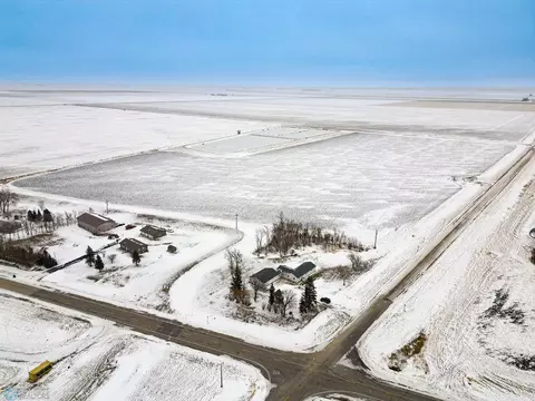 16863 25th St SE, Argusville, ND 58005