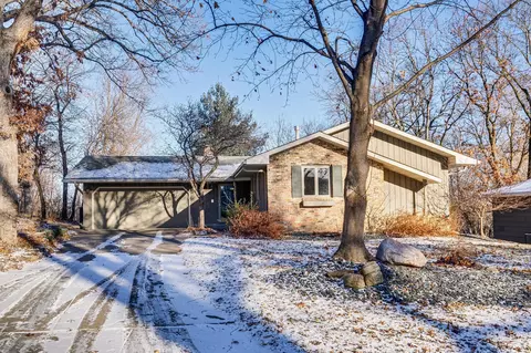 4274 Brigadoon Dr, Shoreview, MN 55126