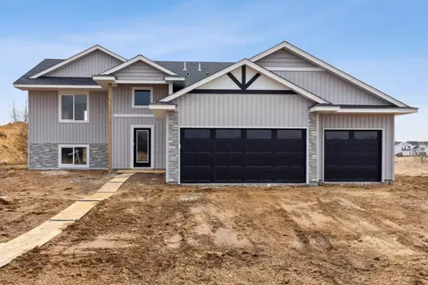 4665 8th St NE, Saint Cloud, MN 56304