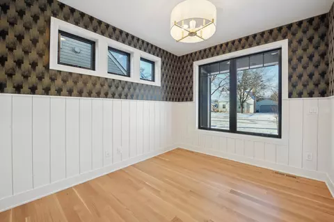 5917 Beard Ave S, Edina, MN 55410