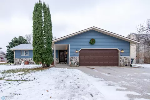 1520 38 12 Ave S, Fargo, ND 58104