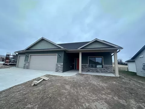 118 Fairway St, Zumbrota, MN 55992