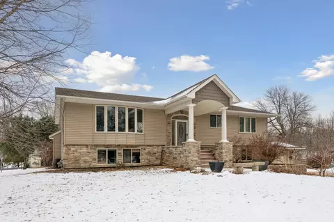 7875 Hyacinth Ave, Victoria, MN 55386
