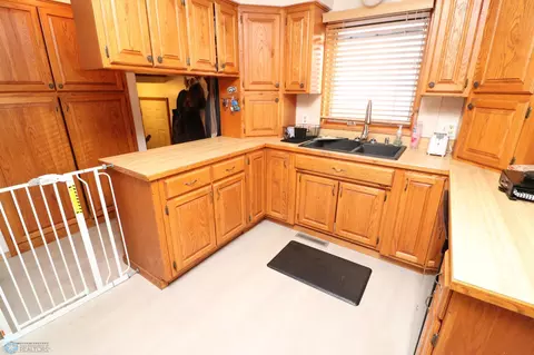 402 Nelson Dr, Horace, ND 58047 photo 9