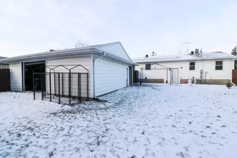 402 Nelson Dr, Horace, ND 58047 photo 6
