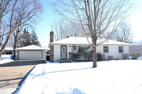 9825 Pillsbury Ave S, Bloomington, MN 55420