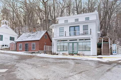 349 Government St, Taylors Falls, MN 55084