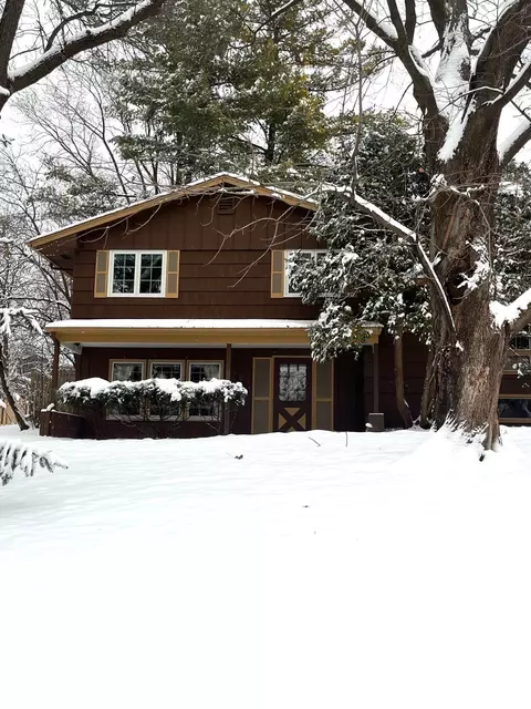 5729 Hansen Rd, Edina, MN 55436