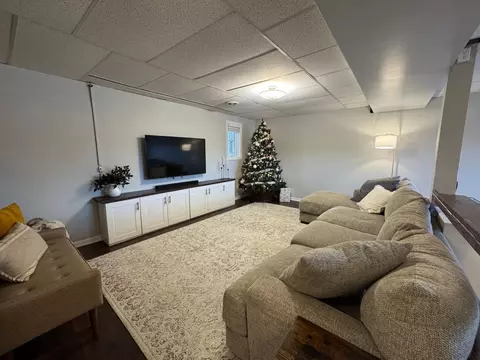 702 Oak St, Marshall, MN 56258 photo 17