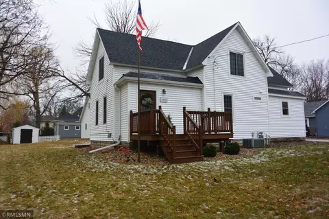 380 2nd St SE, Cokato, MN 55321