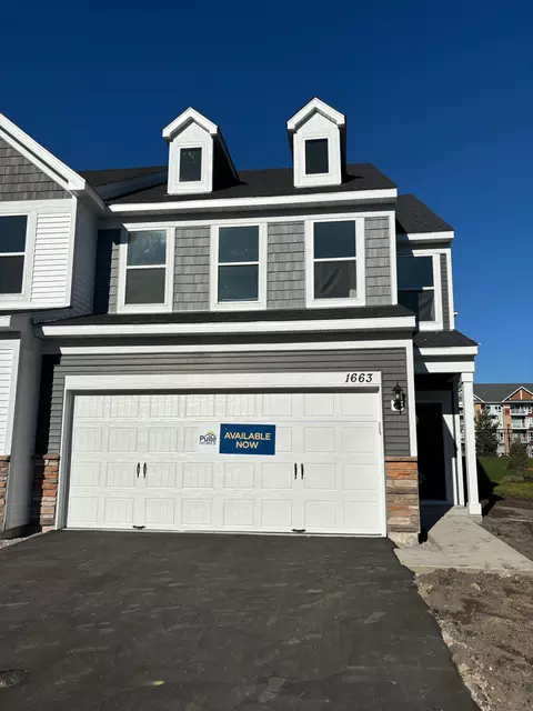 1663 Hauer Trl, Shakopee, MN 55379