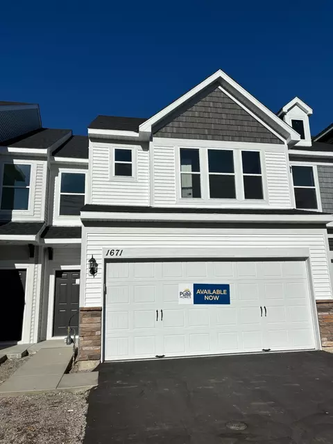1671 Hauer Trl, Shakopee, MN 55379