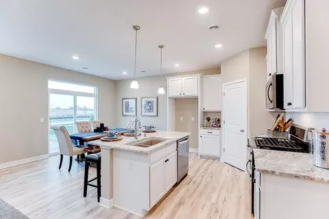 942 Silvercreek Ave, Delano, MN 55328 photo 4