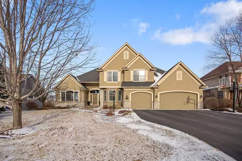 11449 Avery Dr, Inver Grove Heights, MN 55077