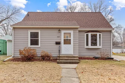 1517 Fair St, Mankato, MN 56001