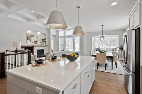 6629 Harvest Trl, Chaska, MN 55318