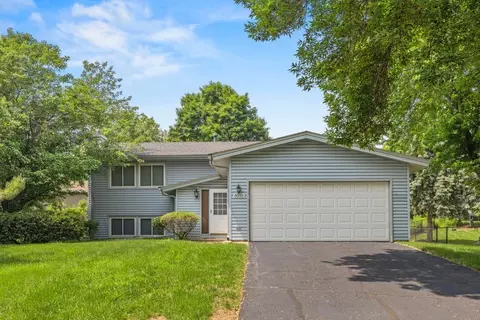 8550 Darnel Rd, Eden Prairie, MN 55347