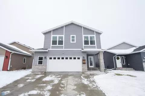 4453 18th St S, Moorhead, MN 56560