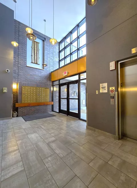 820 Emerald St #309, Saint Paul, MN 55114
