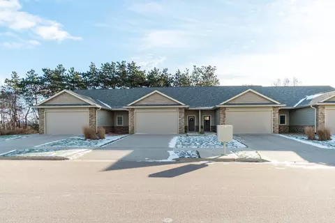 1802 Prairie Pl, Holmen, WI 54636