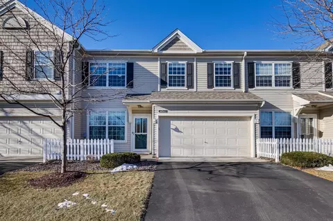4474 Rosemary Way #3, Hugo, MN 55038