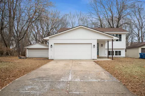 13 Dean Ave E, Champlin, MN 55316