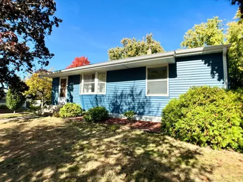 1661 Euclid St, Saint Paul, MN 55106