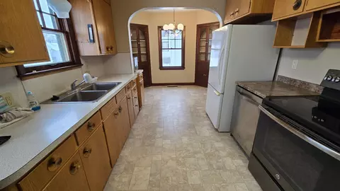 514 10th Ave SW, Austin, MN 55912 photo 2