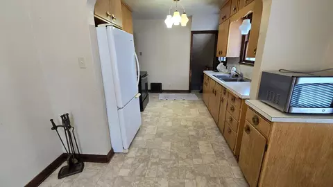 514 10th Ave SW, Austin, MN 55912 photo 3