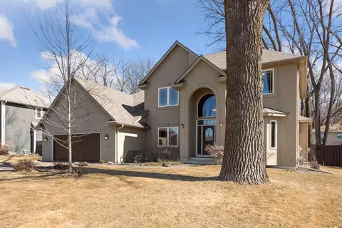 330 Louisiana Ave N, Golden Valley, MN 55427