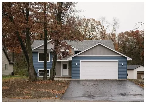 820 N Pine St, Royalton, MN 56373