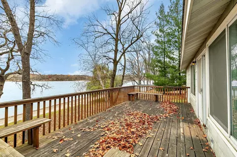 17857 Rice Lake Rd, Eden Valley, MN 55329