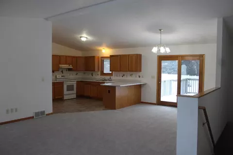 420 9th St E, Hector, MN 55342 photo 4