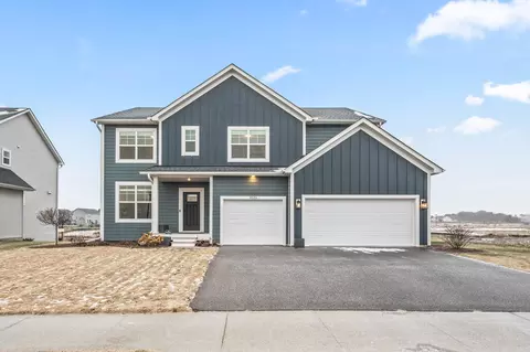 9526 63rd St S, Cottage Grove, MN 55016