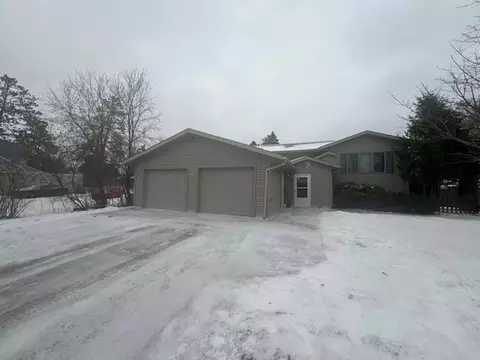 1718 Delton Ave NW, Bemidji, MN 56601