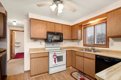 801 S 14th St, La Crescent, MN 55947 photo 5