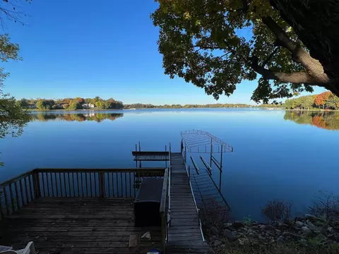 5355 Sunset Ln, Independence, MN 55357