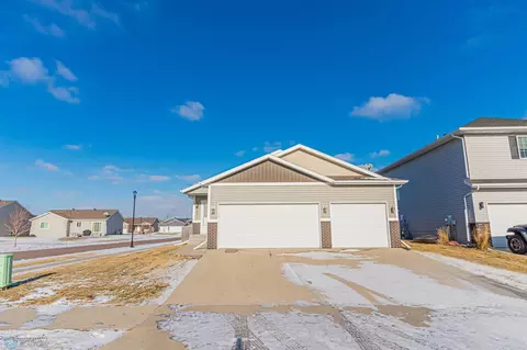 5491 38th Ave S, Fargo, ND 58104
