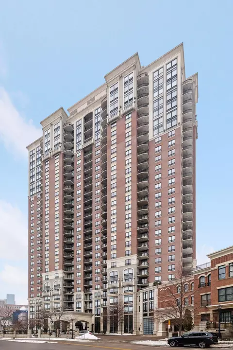 500 E Grant St #1906, Minneapolis, MN 55404